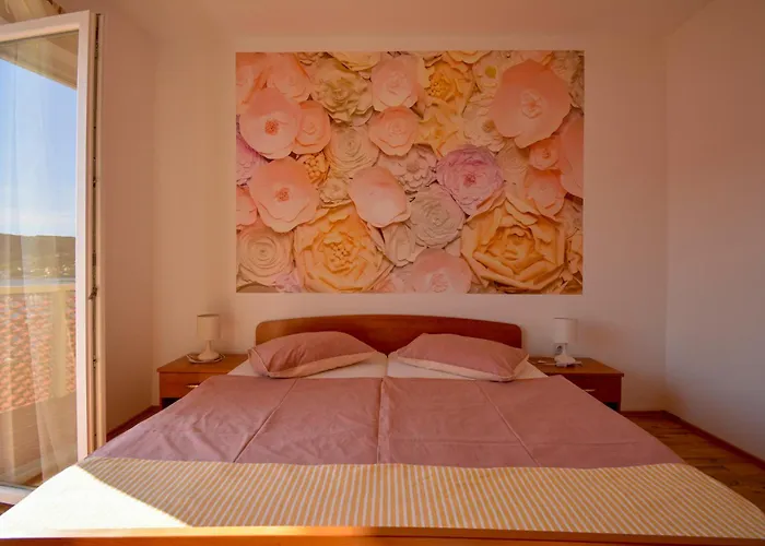 Soba Sa Pogledom Na בית אירוח ראב